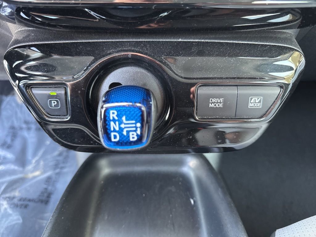 Used 2017 Toyota Prius Two image 14