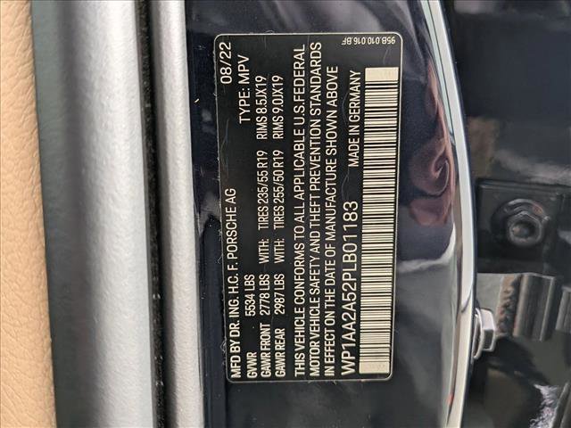 Certified 2023 Porsche Macan image 29
