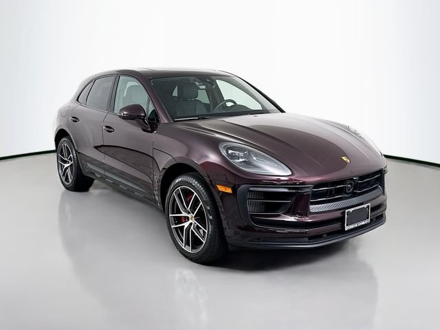 Certified 2025 Porsche Macan S AWD/4WD image 7