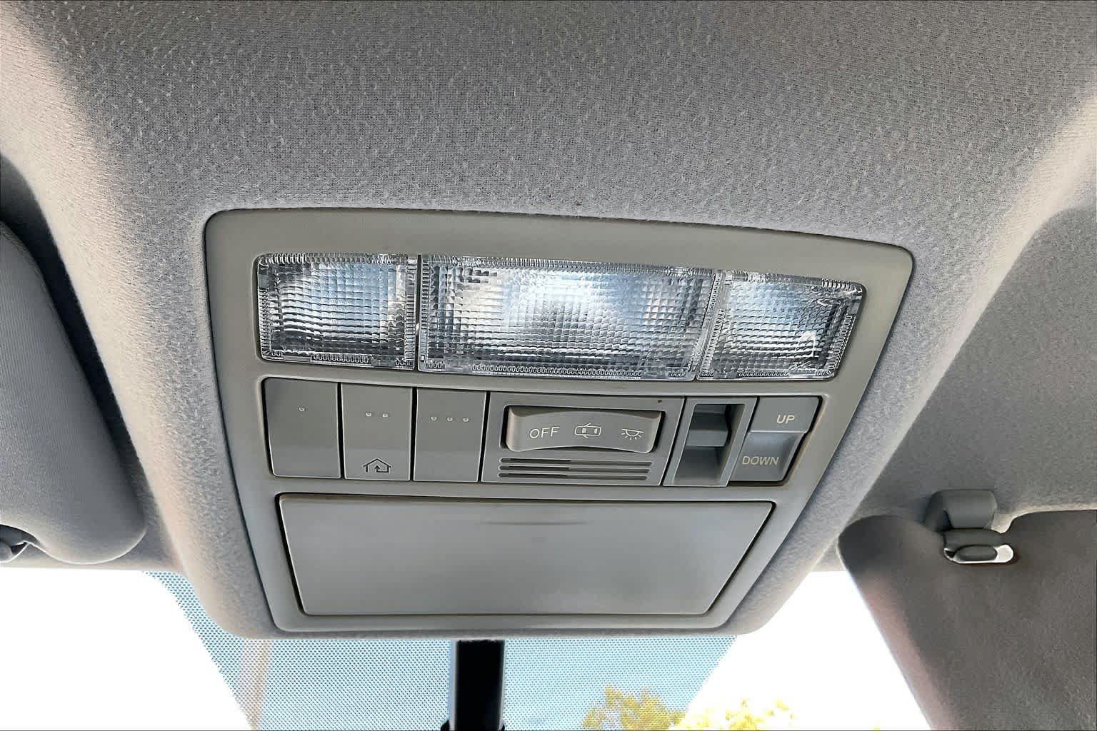 Used 2013 Toyota Venza Limited w/ Tow Prep Pkg FWD image 31