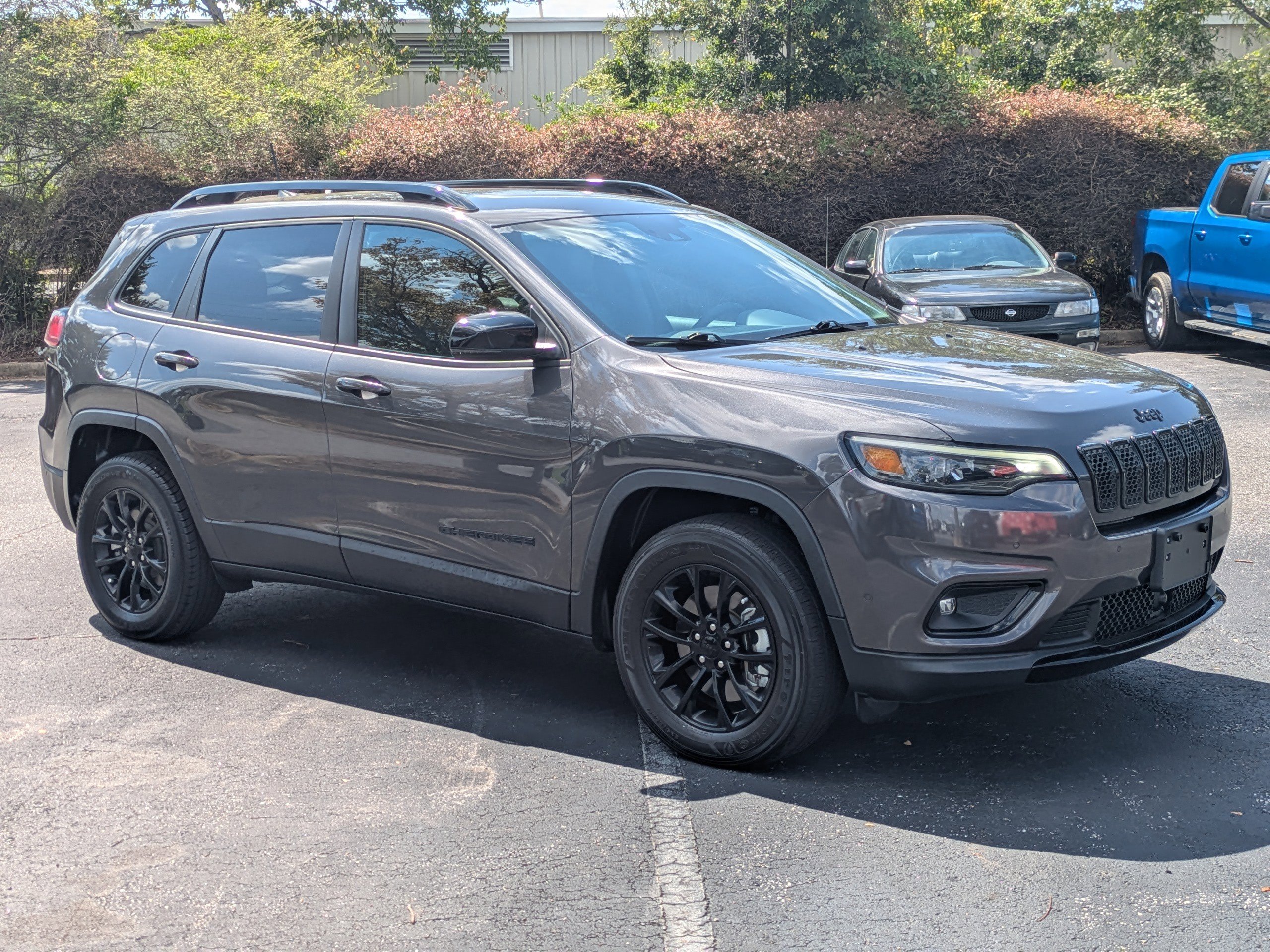 Used 2023 Jeep Cherokee Altitude Lux AWD/4WD video 2