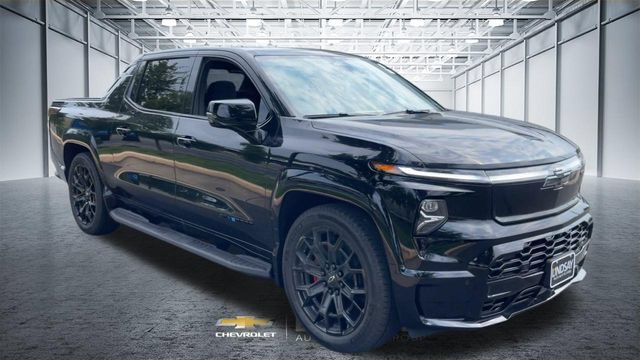 New 2026 Chevrolet Silverado EV 4x4 Crew Cab image 5