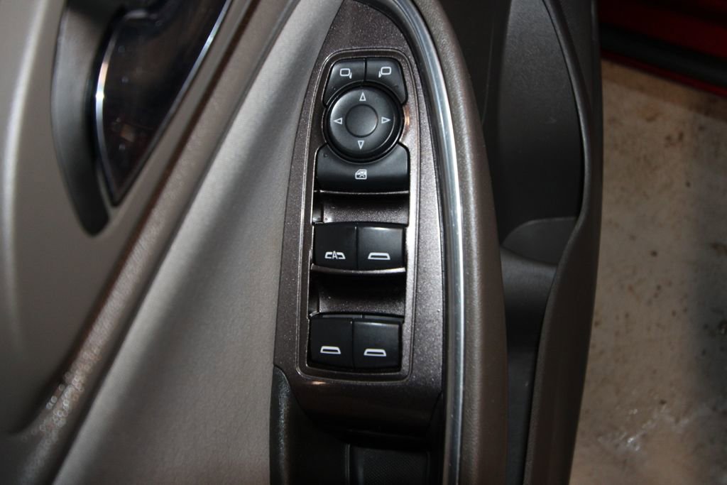Used 2018 Chevrolet Malibu LT FWD image 6