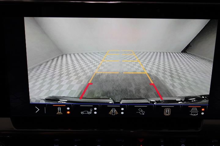 New 2026 GMC Sierra 1500 SLE image 5