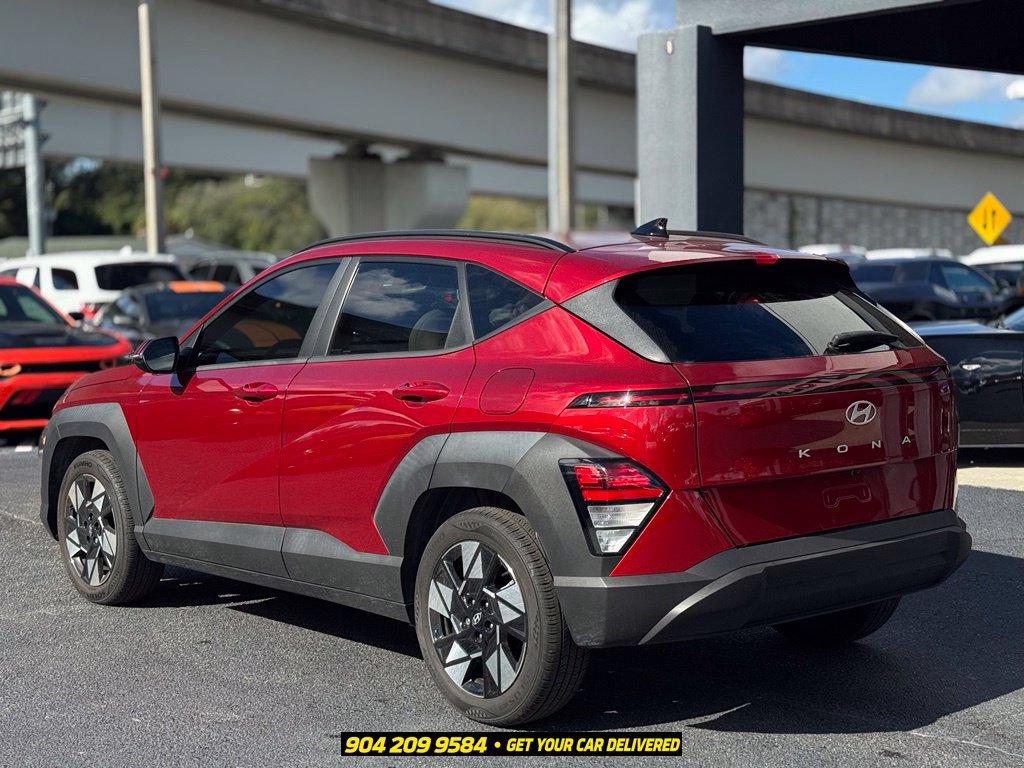 Used 2024 Hyundai Kona SEL FWD image 4