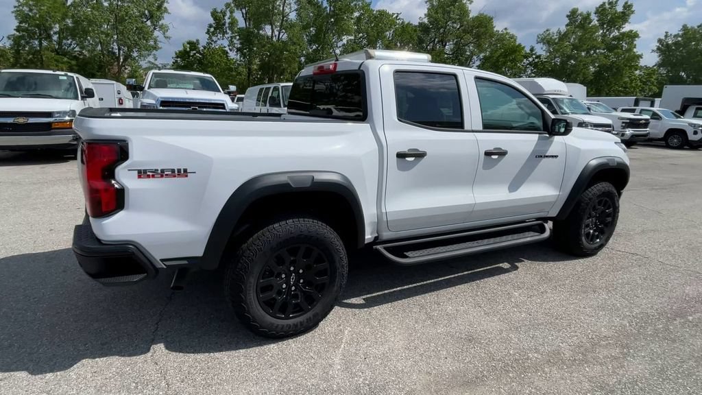New 2026 Chevrolet Colorado Trail Boss AWD/4WD image 2