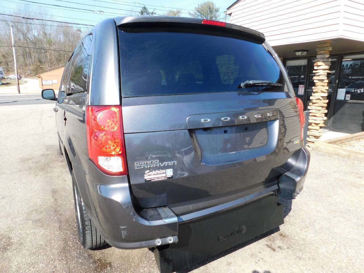 Used 2016 Dodge Grand Caravan SE w/ Quick Order Package 29E SE FWD image 14