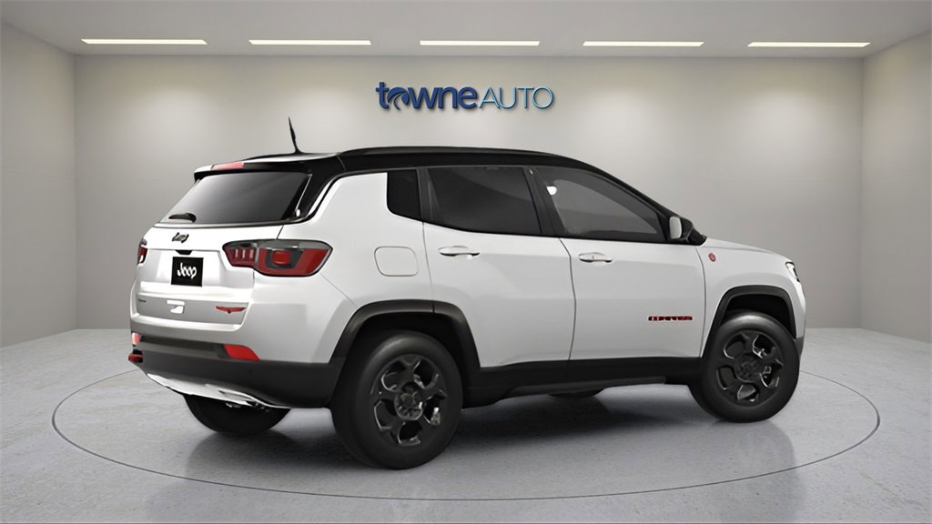 Used 2023 Jeep Compass Trailhawk image 8