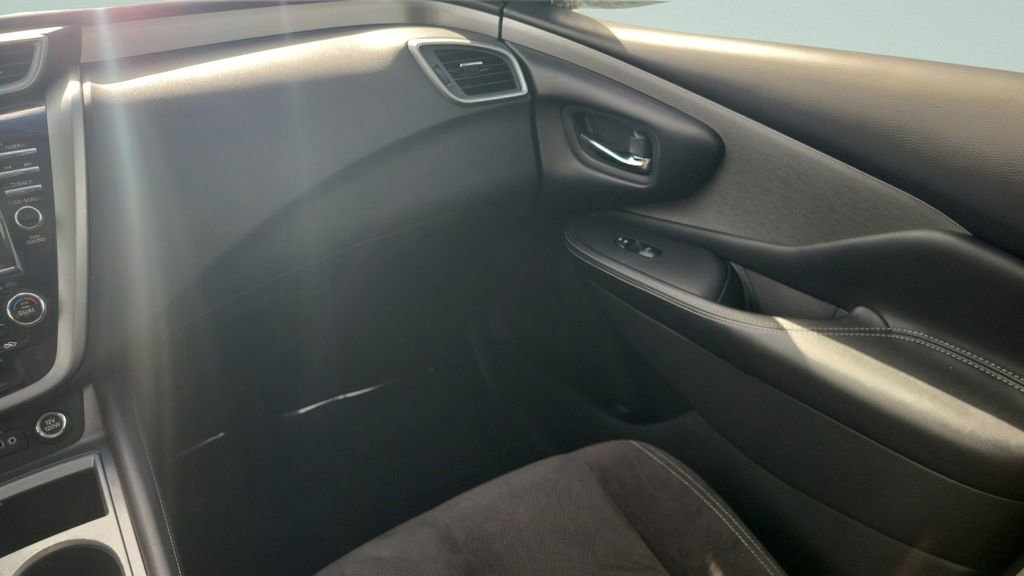 Used 2019 Nissan Murano SV w/ Premium Package FWD image 13