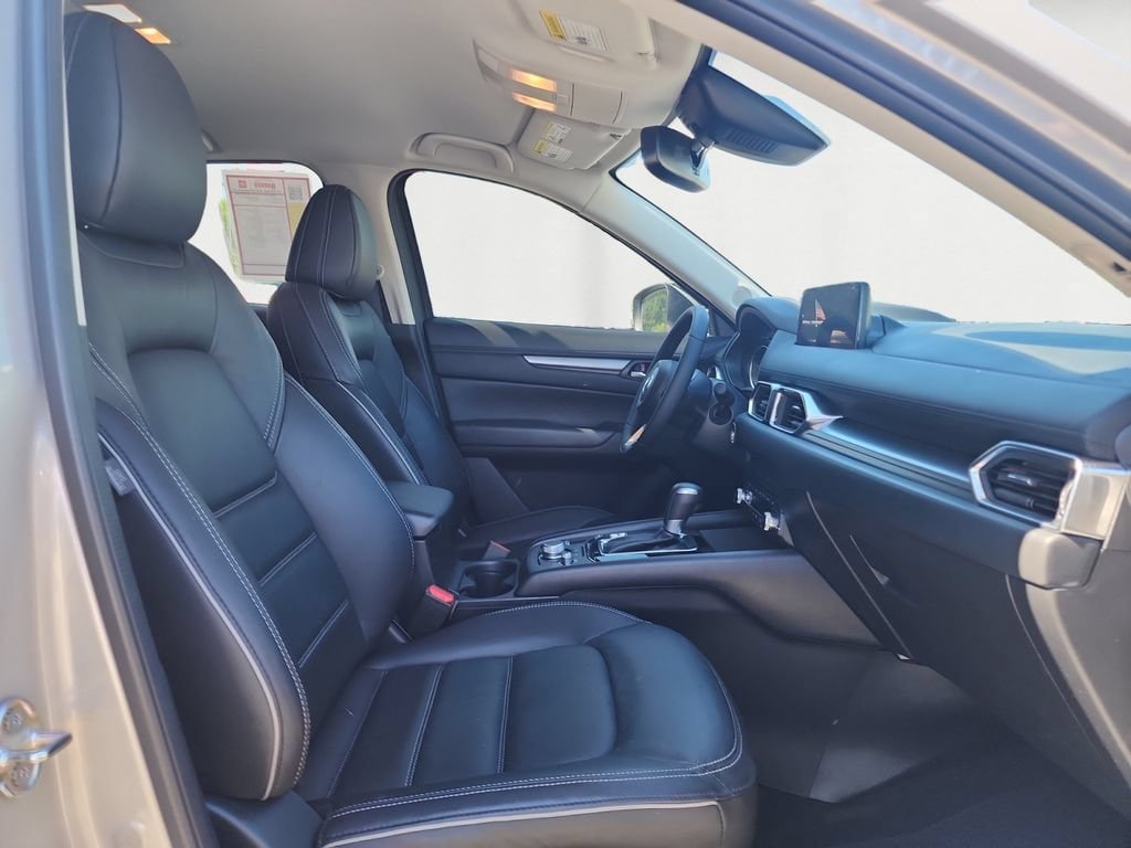 Used 2025 MAZDA CX-5 AWD 2.5 S w/ Preferred Package image 16