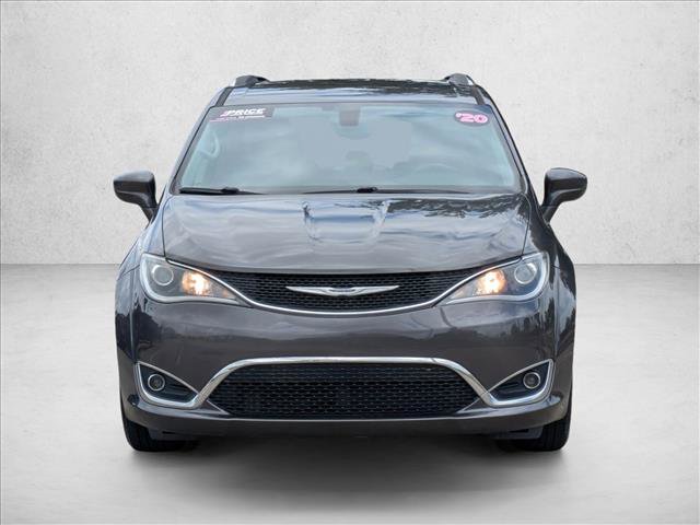 Used 2020 Chrysler Pacifica Touring-L FWD image 2