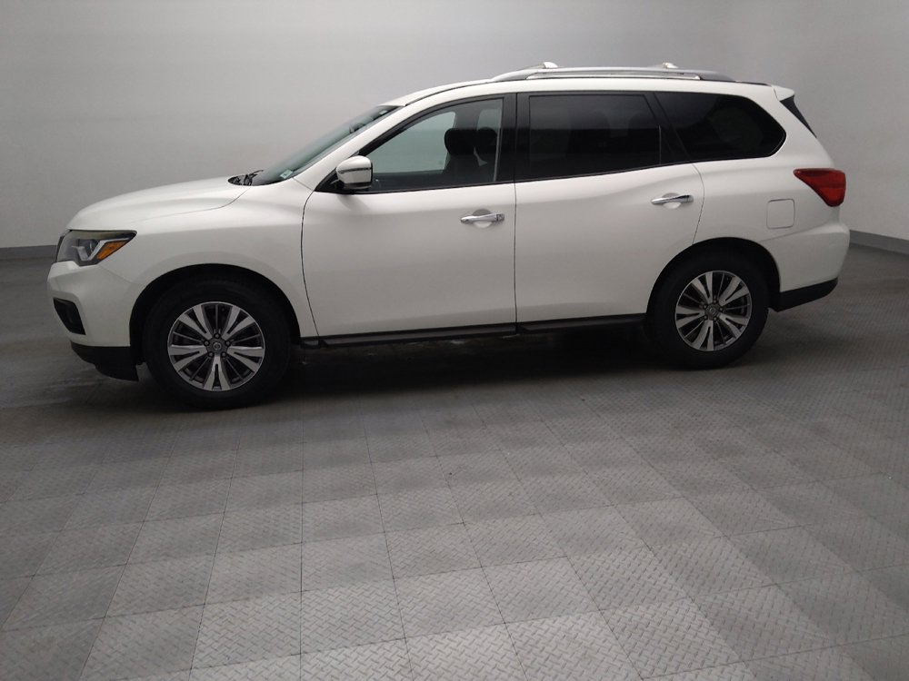 Used 2019 Nissan Pathfinder SV FWD image 2