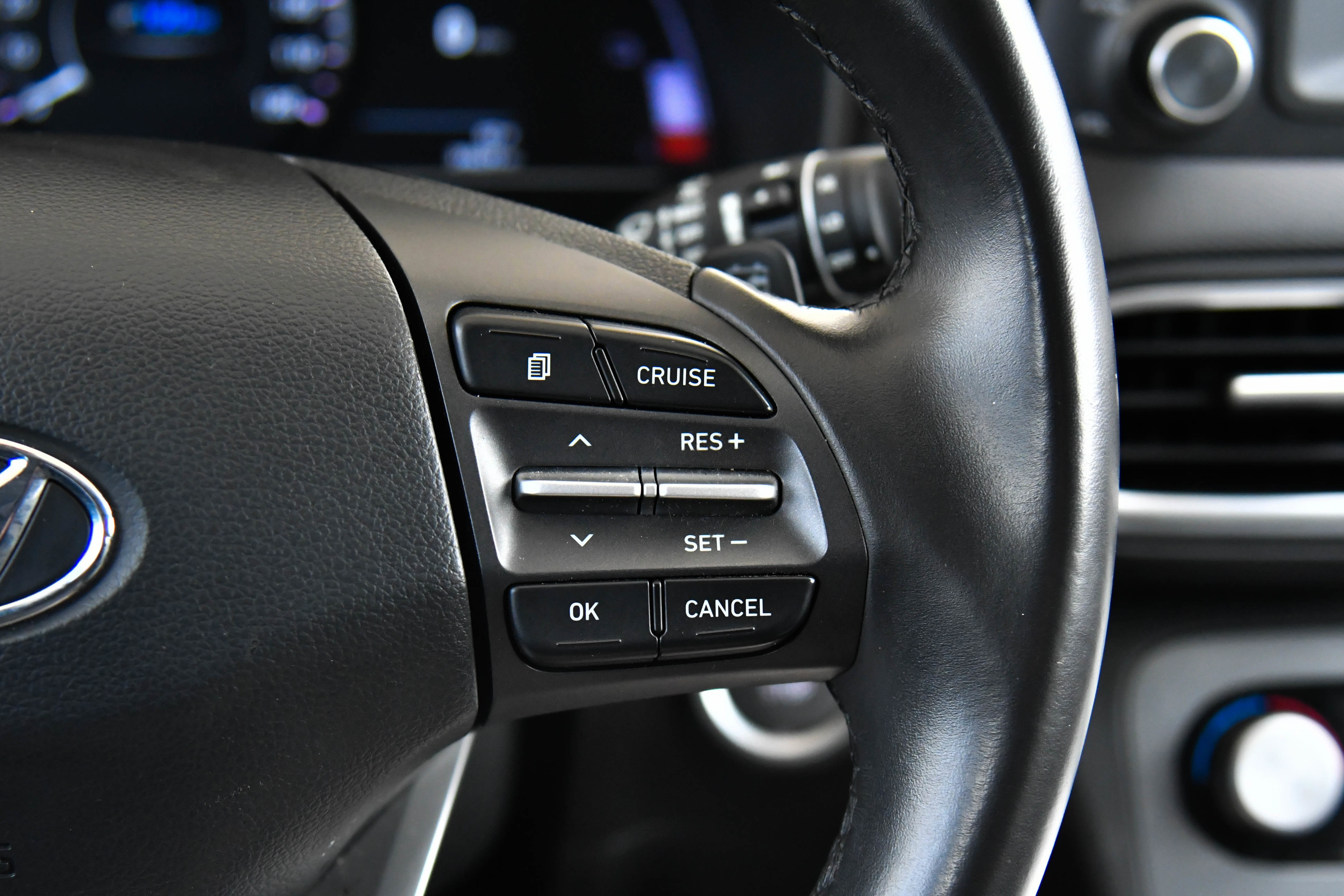 Used 2021 Hyundai Kona Limited FWD image 30