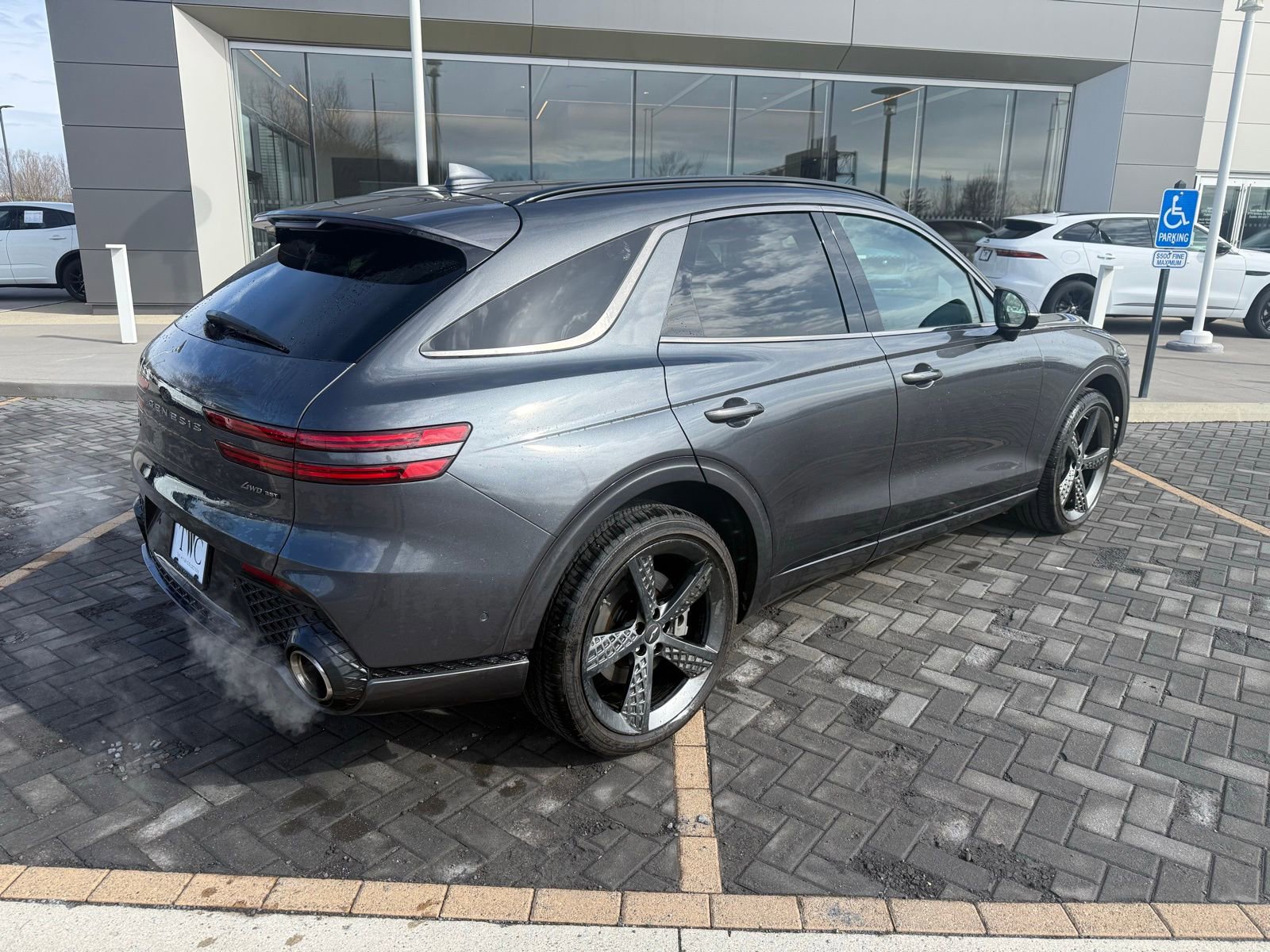 Used 2022 Genesis GV70 3.5T Sport w/ Sport Prestige Package image 5