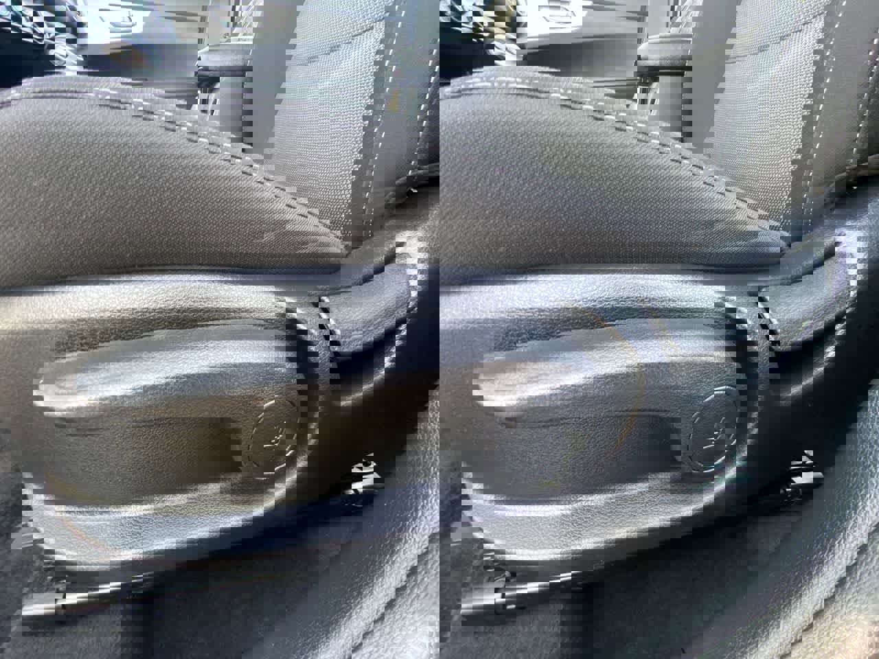 Used 2024 Kia Forte LXS image 12