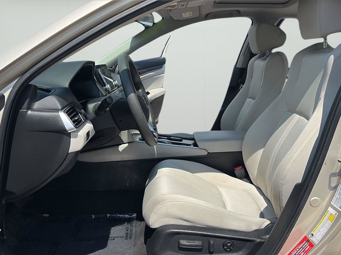 Used 2018 Honda Accord EX image 21