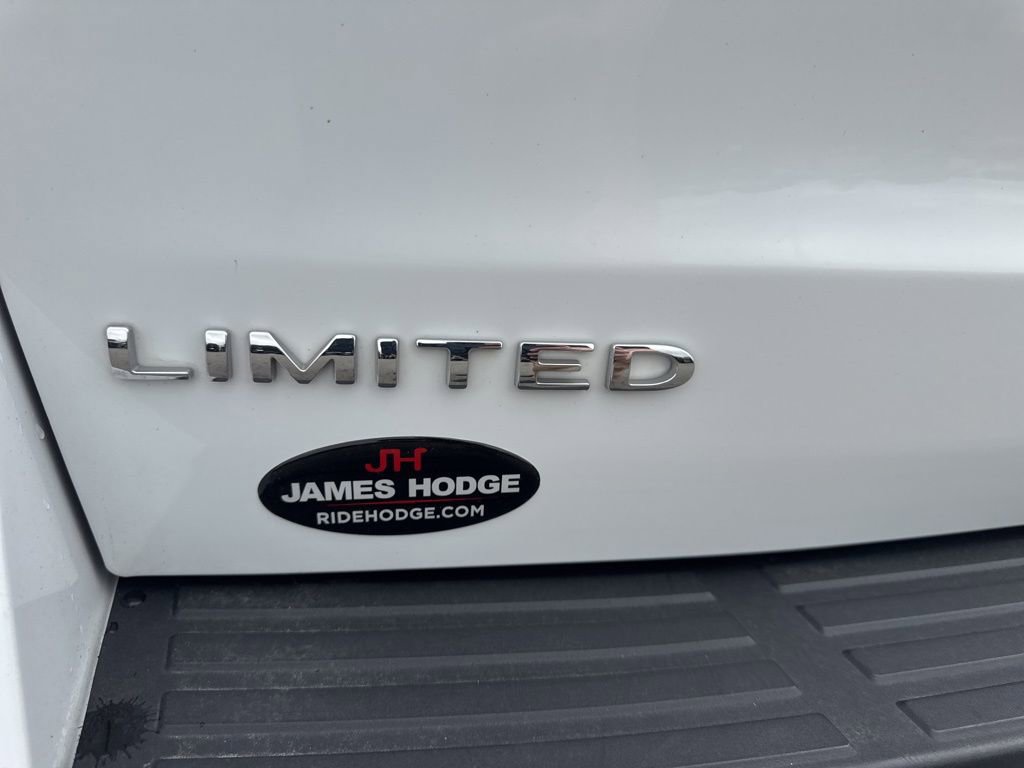 Used 2024 Ford Expedition Limited image 16