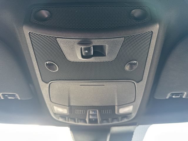 Used 2019 Ford F150 Platinum w/ Equipment Group 701A Luxury AWD/4WD image 8
