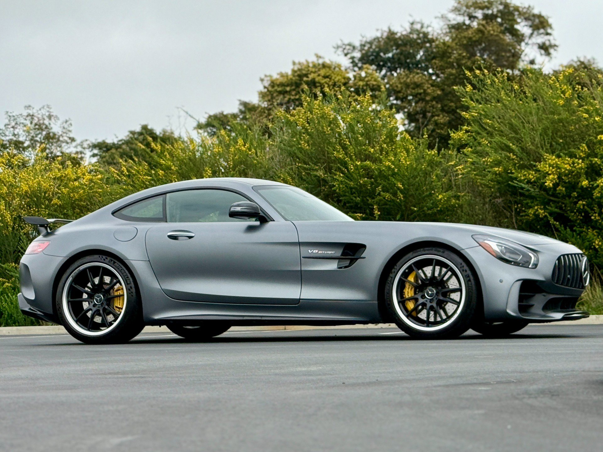 Used 2018 Mercedes-Benz AMG GT R image 18