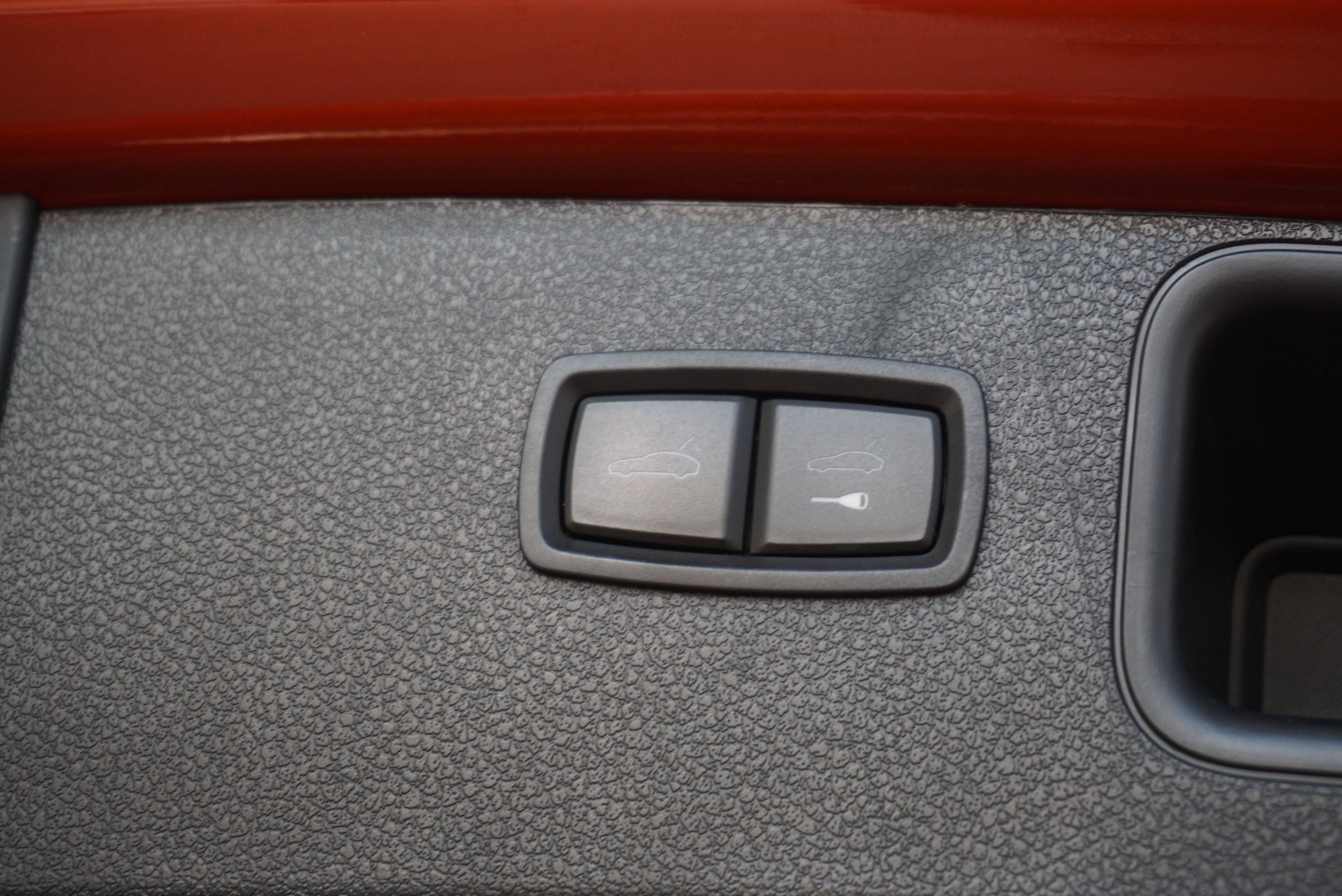 Used 2022 Porsche Macan S AWD/4WD image 22