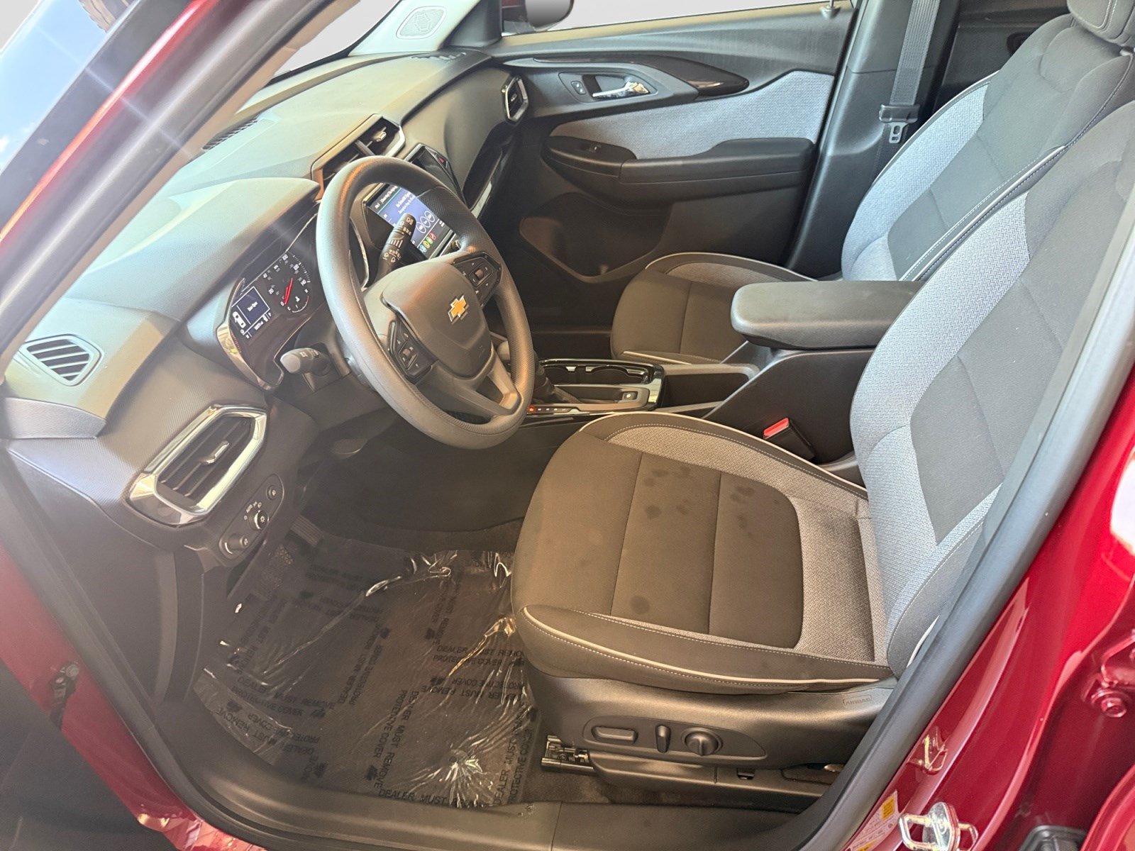 Used 2024 Chevrolet Equinox LT FWD image 11