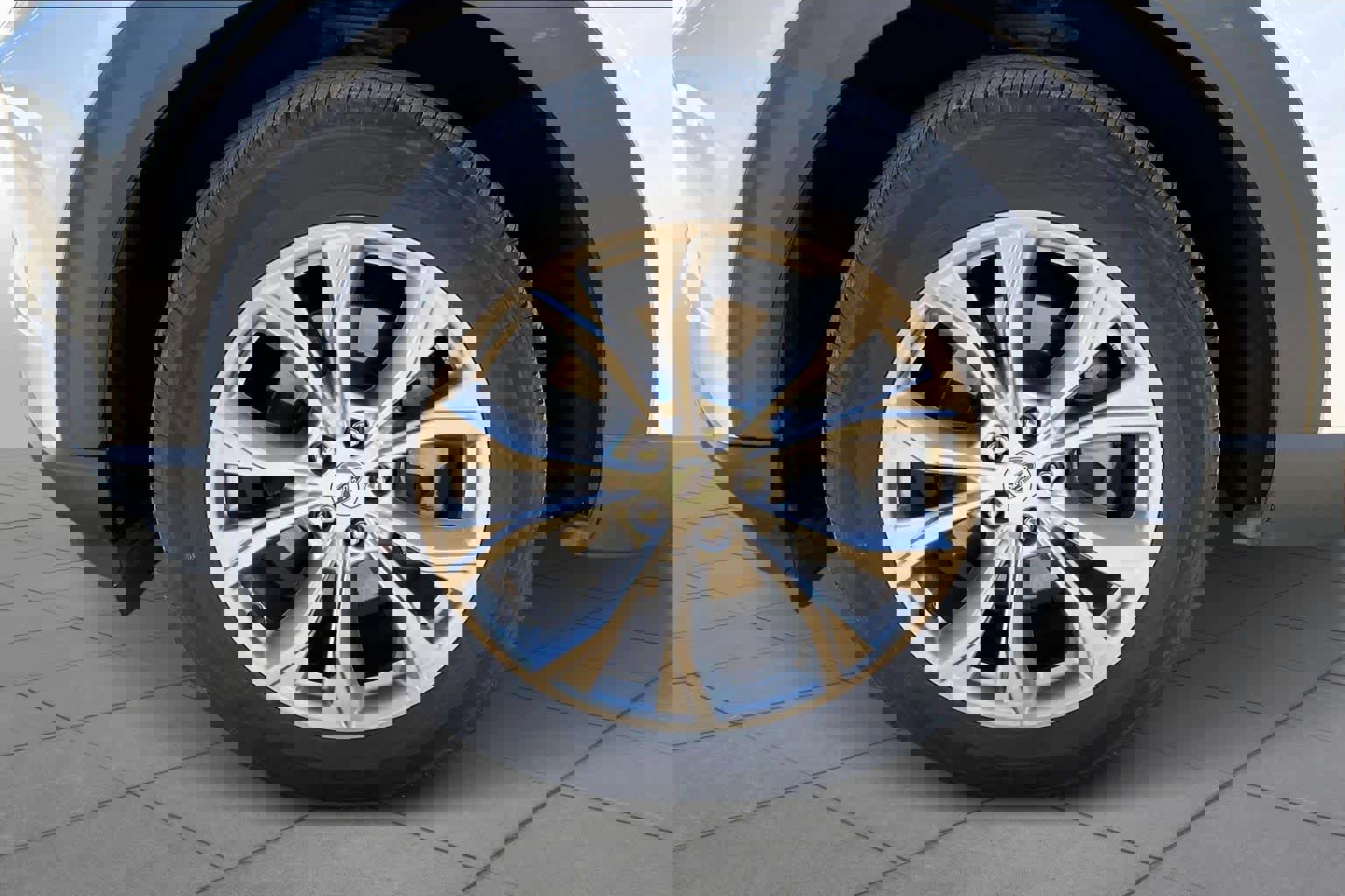 Used 2021 Ford Explorer Limited image 9