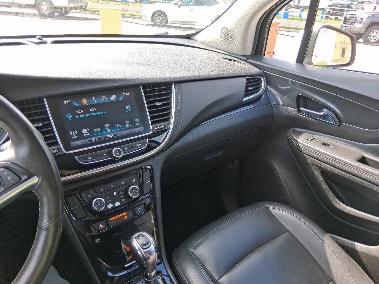 Used 2018 Buick Encore Essence FWD image 13