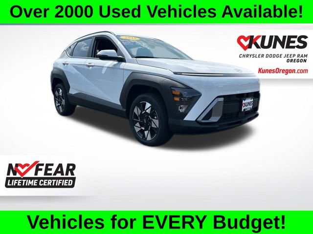 Used 2025 Hyundai Kona SEL image 1