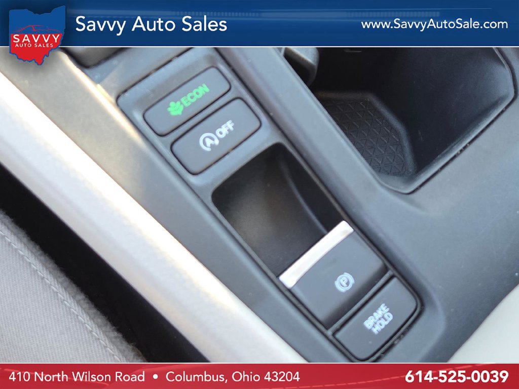 Used 2025 Honda Accord SE image 6