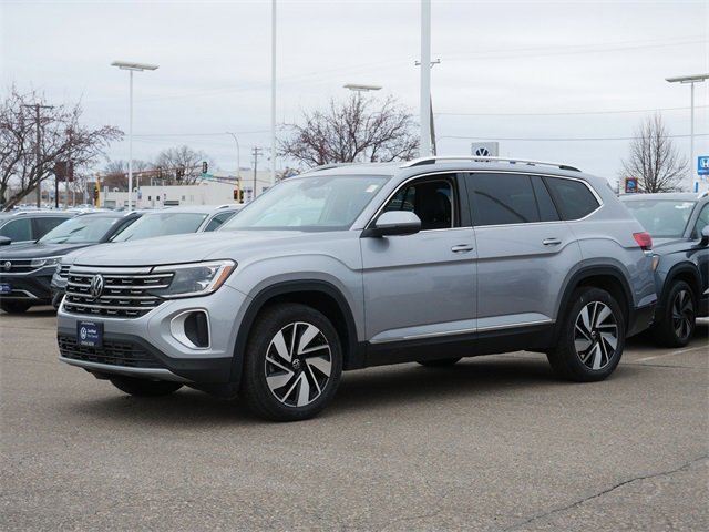 Certified 2025 Volkswagen Atlas SEL image 3