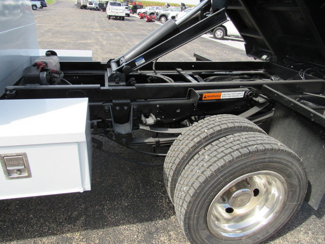 Used 2021 Ford F550 2WD Crew Cab Super Duty image 50