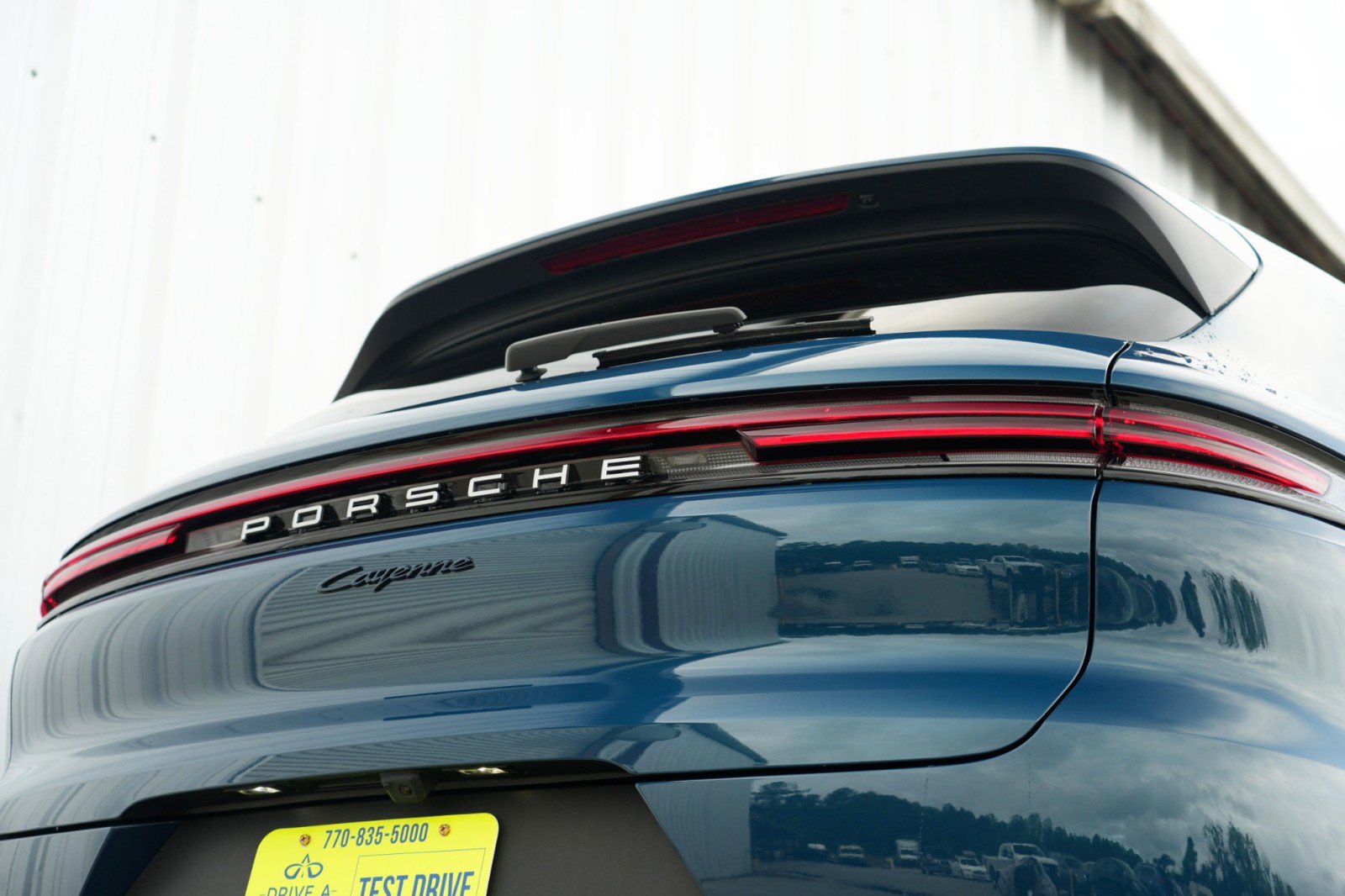 Used 2024 Porsche Cayenne w/ Premium Package image 62