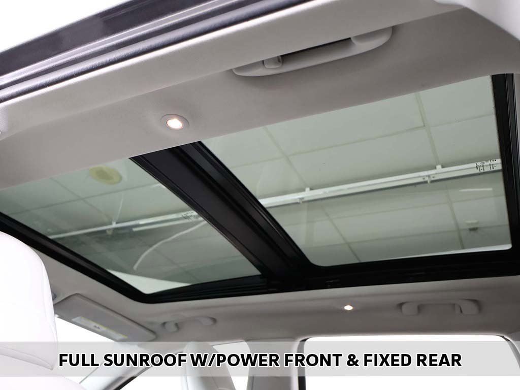 Used 2019 Jeep Cherokee Overland w/ Technology Group image 4