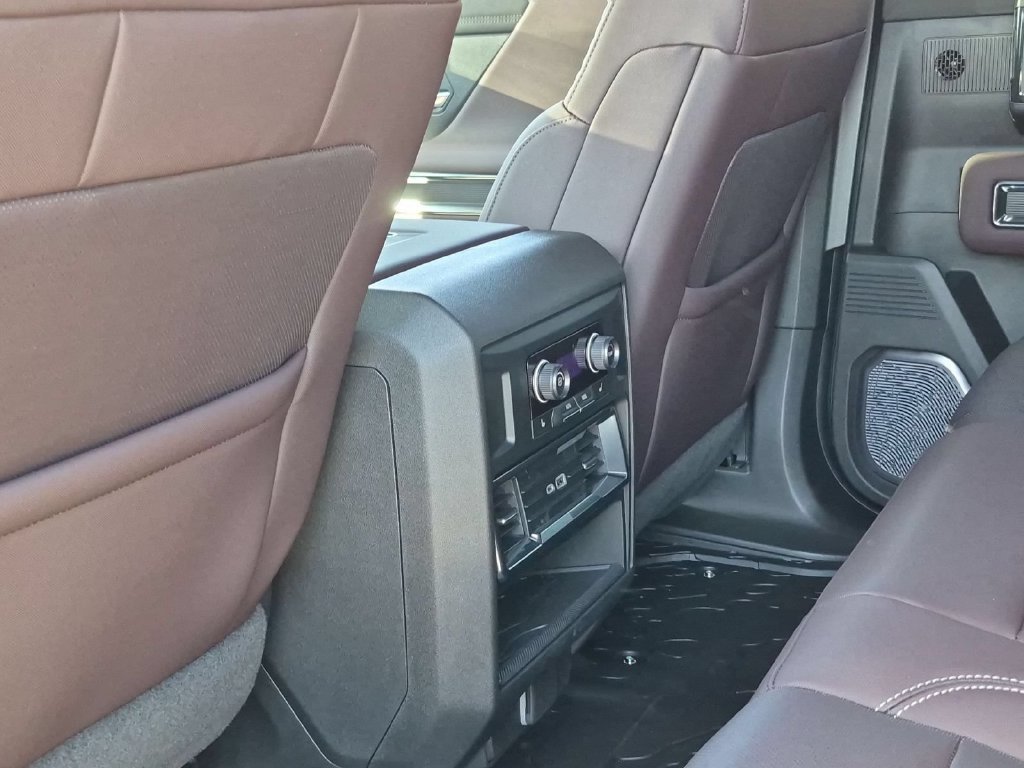 New 2026 GMC Hummer EV 4x4 Crew Cab image 19