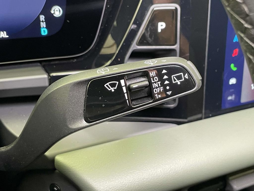 Certified 2025 Porsche Macan 4 Electric image 42