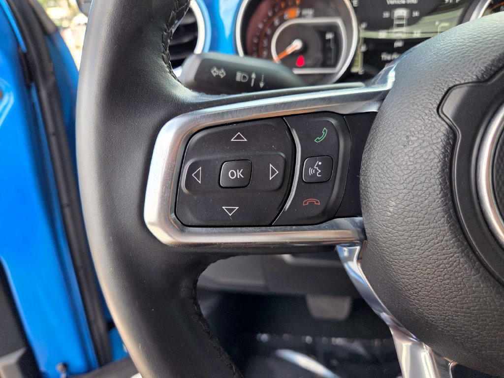 Used 2022 Jeep Wrangler Unlimited Sahara AWD/4WD image 30