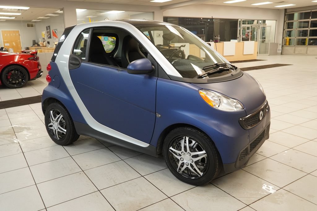 Used 2015 smart fortwo pure RWD image 12