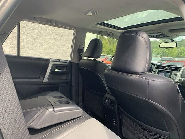 Used 2018 Toyota 4Runner SR5 Premium image 41