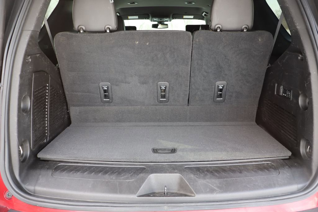 Used 2021 GMC Yukon SLT w/ Rear Media and Nav Package image 38