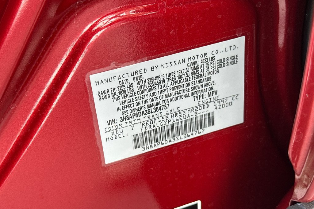 Certified 2025 Nissan Kicks SR w/ Illumination Package FWD image 28