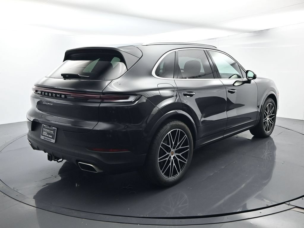 Certified 2025 Porsche Cayenne AWD/4WD image 15