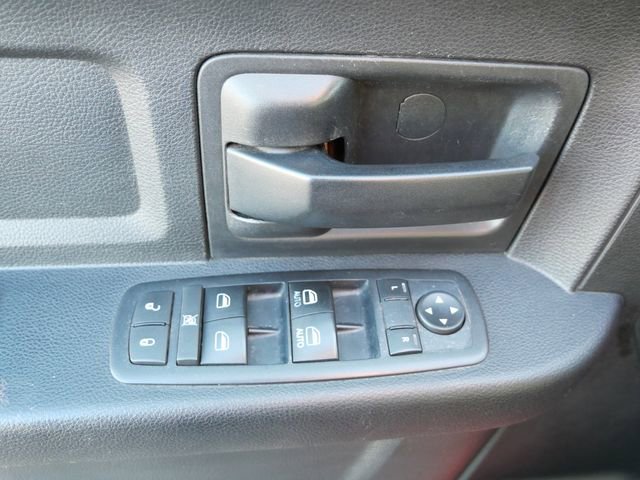 Used 2016 RAM 3500 Tradesman image 22