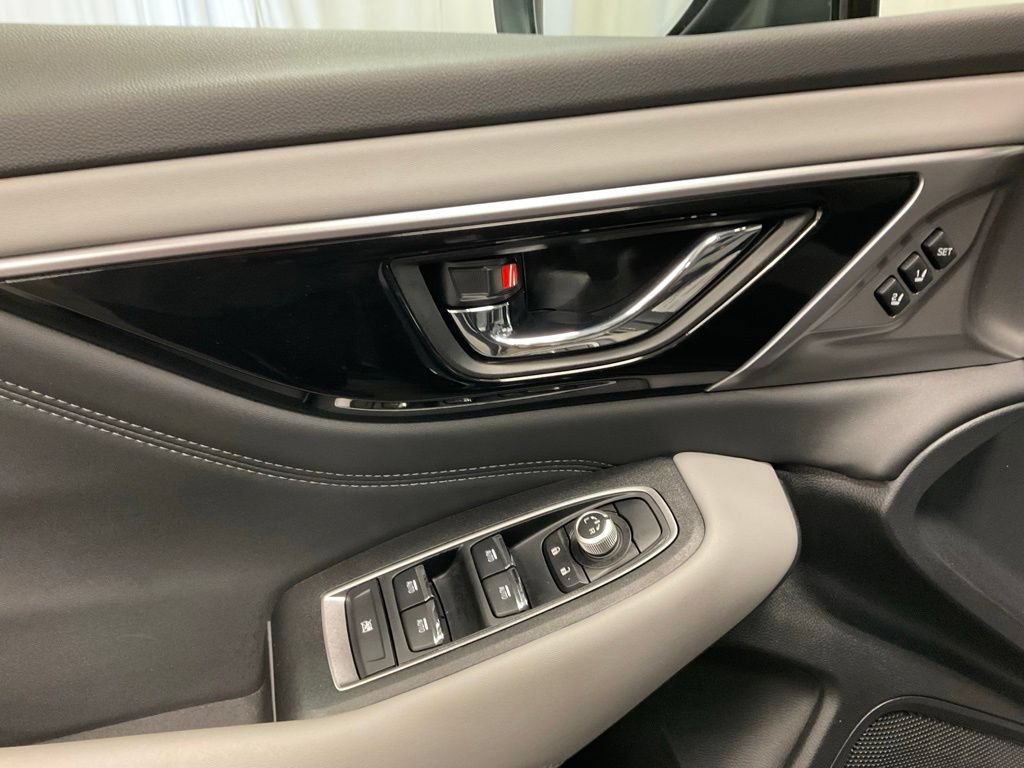 Used 2024 Subaru Outback Limited AWD/4WD image 20