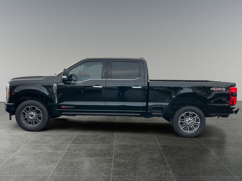 Used 2023 Ford F350 Limited image 4