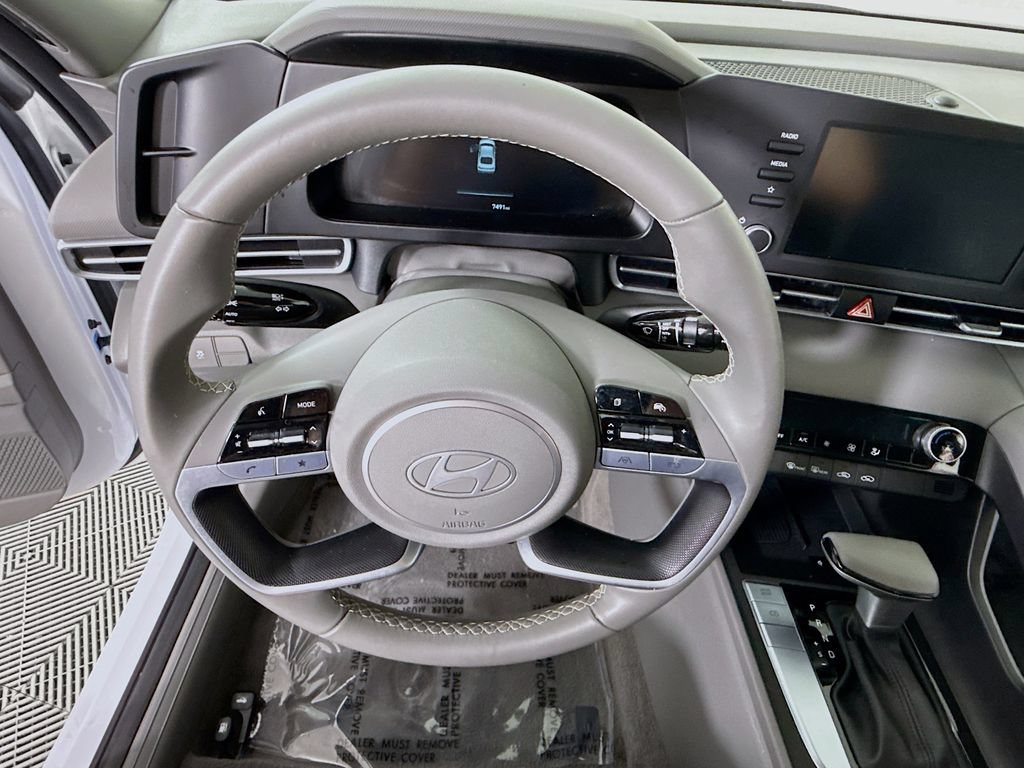 Certified 2025 Hyundai Elantra Sport FWD image 19