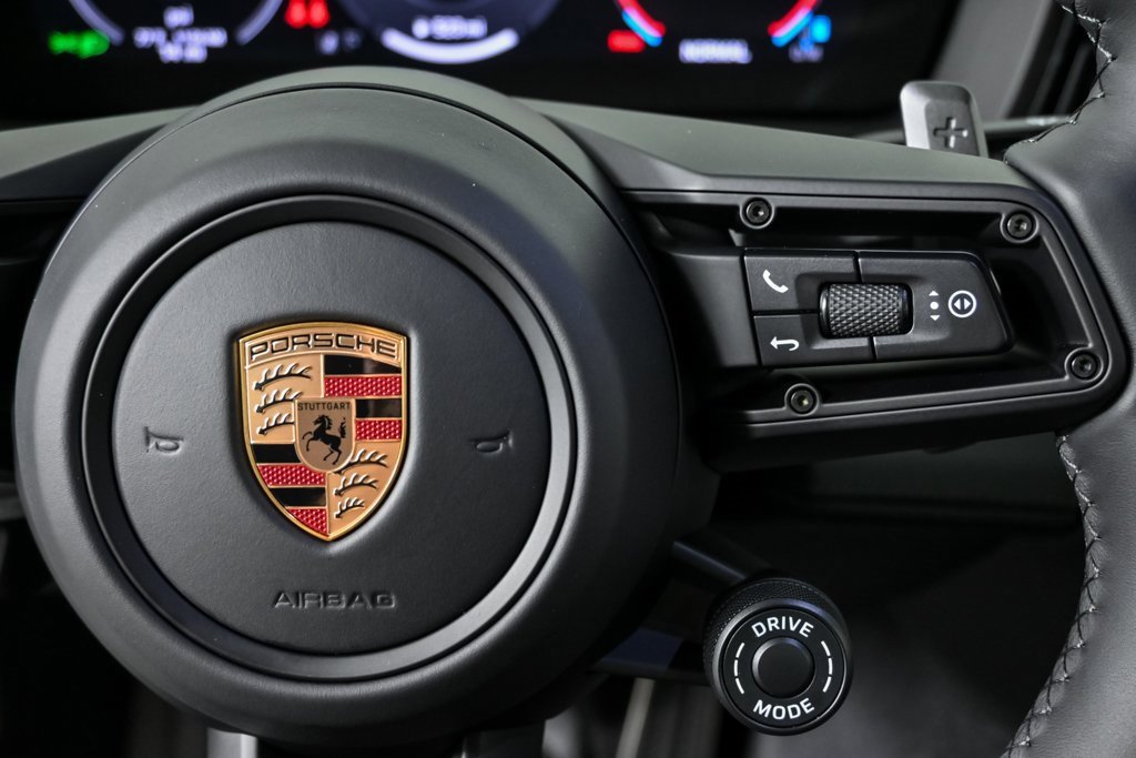 New 2025 Porsche Panamera image 12