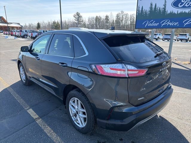 Used 2024 Ford Edge SEL w/ Convenience Package image 3
