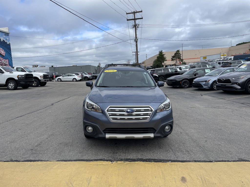 Used 2016 Subaru Outback 2.5i Limited AWD/4WD image 5