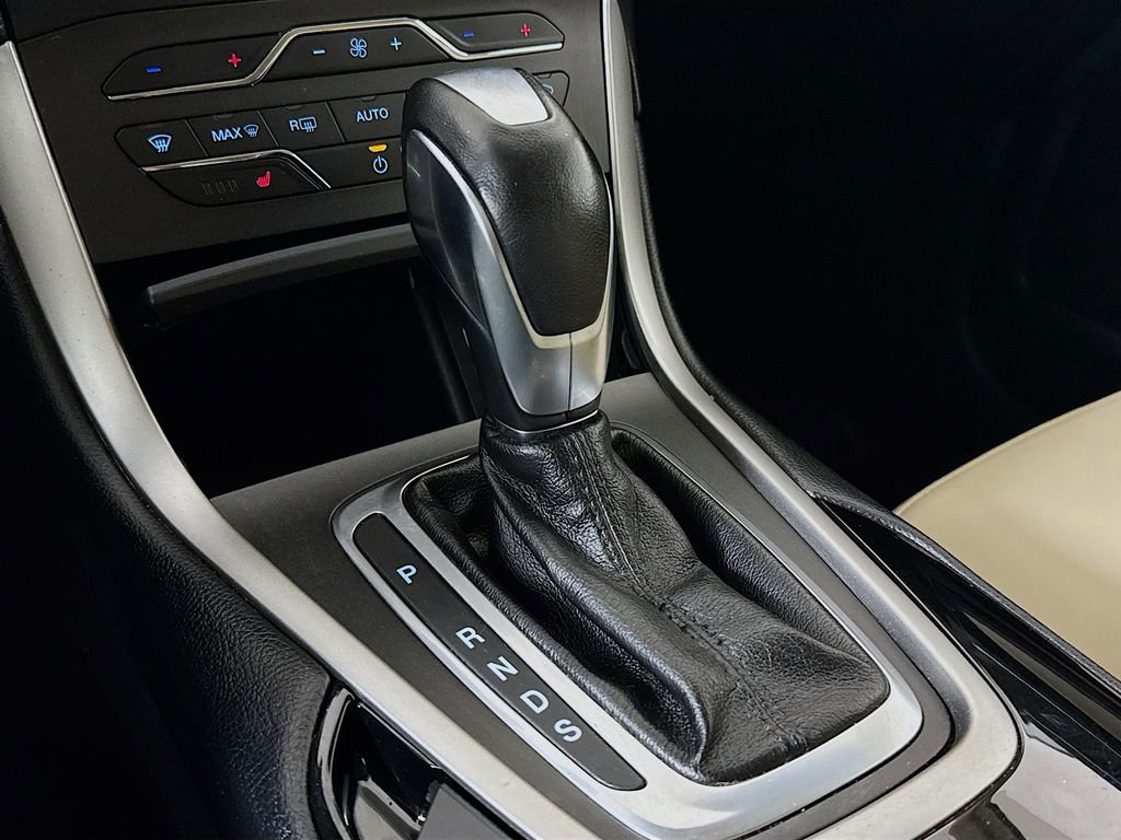 Used 2017 Ford Edge SEL w/ Equipment Group 201A image 17