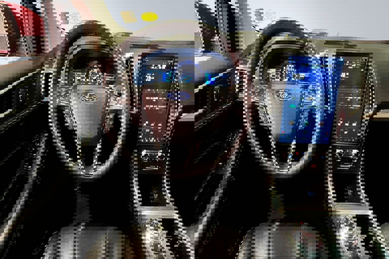 Used 2022 Ford Edge Titanium image 8